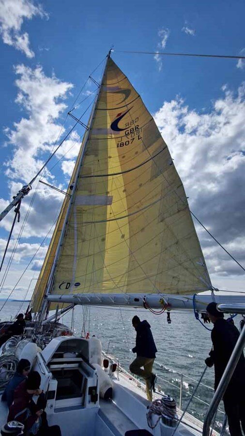 2000-devonport-yachts-72-2-da0e27