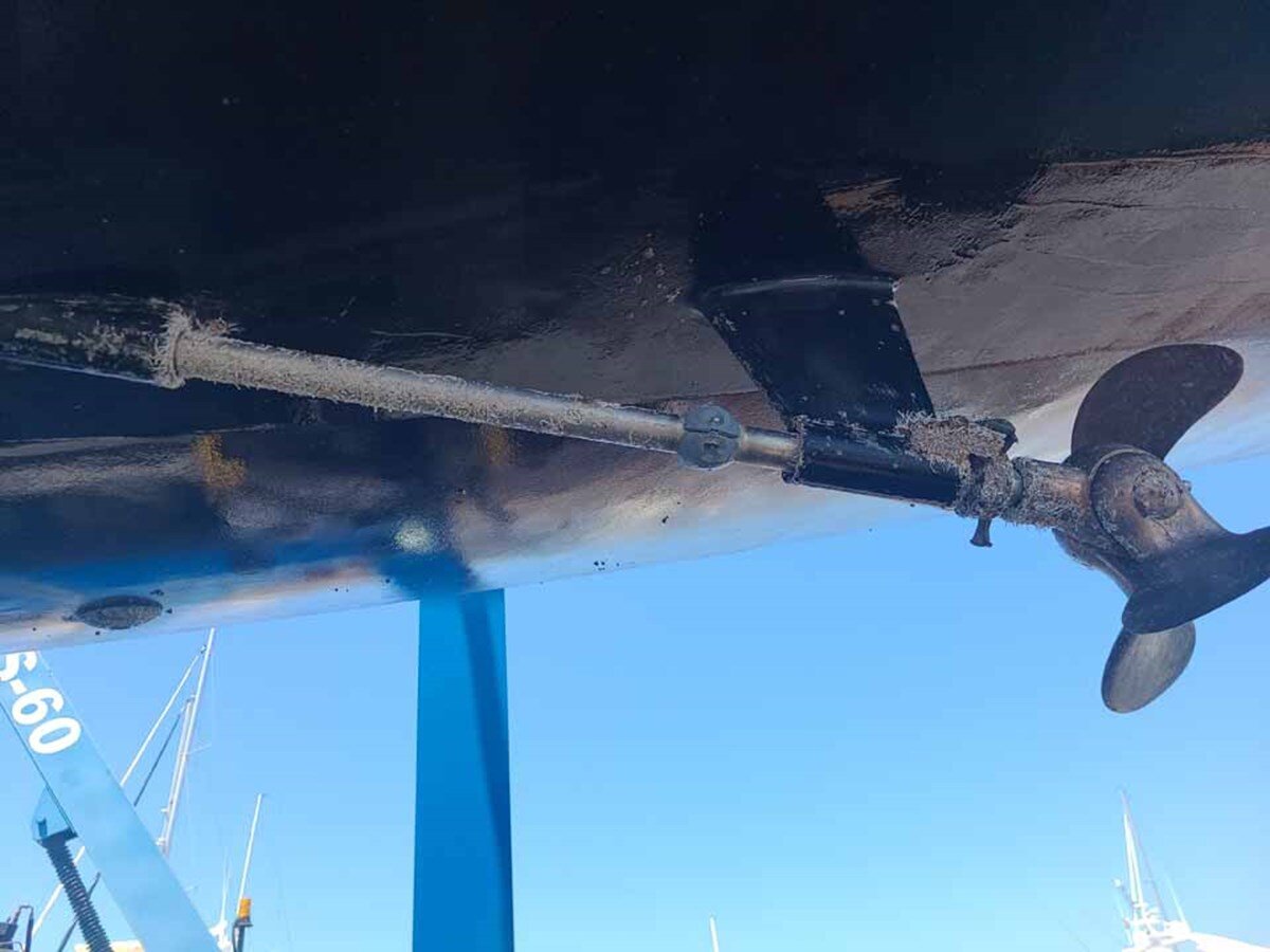 2000-devonport-yachts-72-2-da0e27