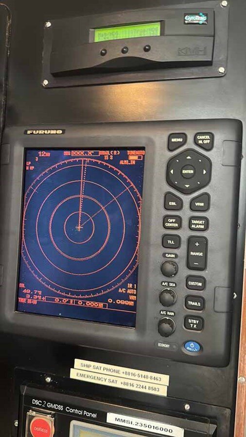 2000-devonport-yachts-72-2-da0e27