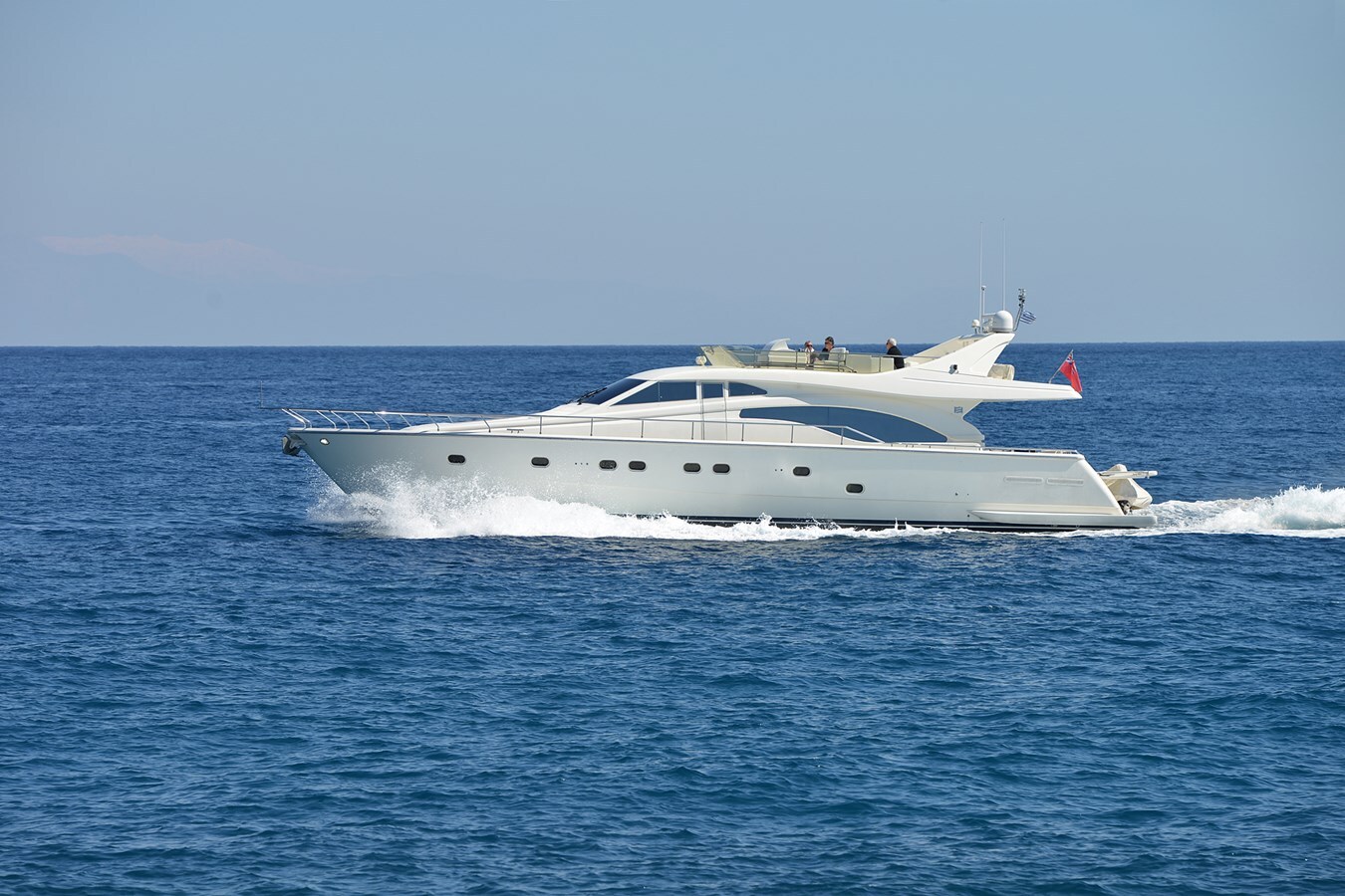 2000-ferretti-65-7-aee4fa