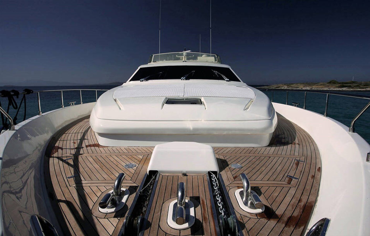 2000-ferretti-yachts-78-9-70175d