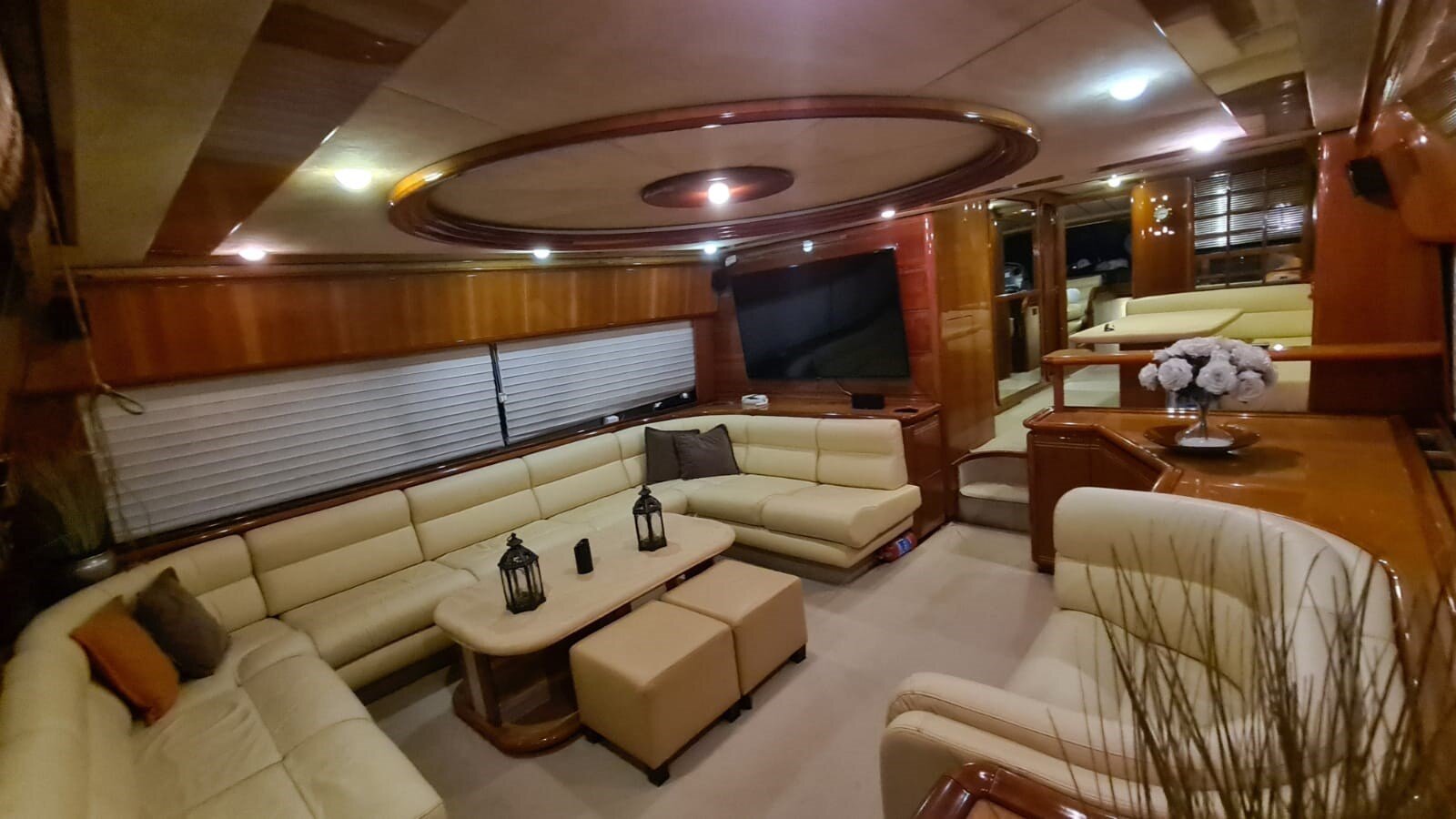 2000-ferretti-yachts-80-6-8c12e8