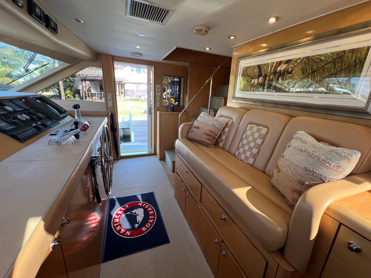 2000-hatteras-75-f741da