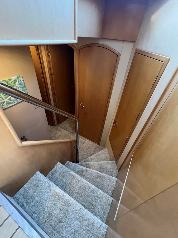 2000-hatteras-75-f741da