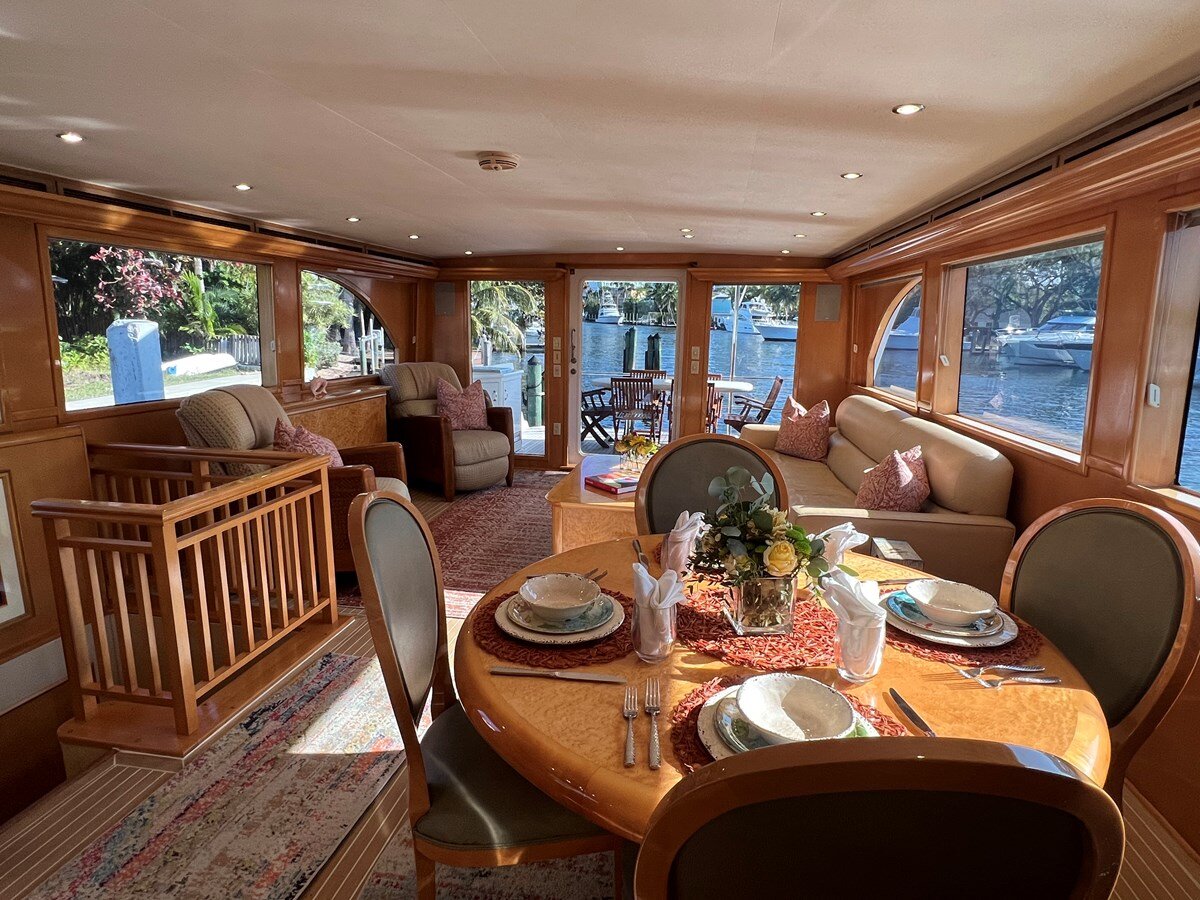 2000-hatteras-75-f741da