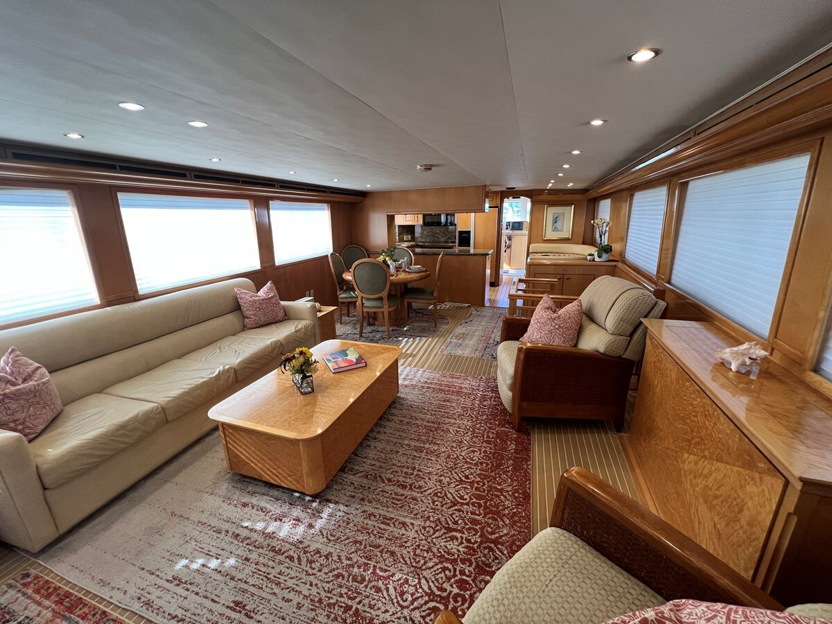 2000-hatteras-75-f741da