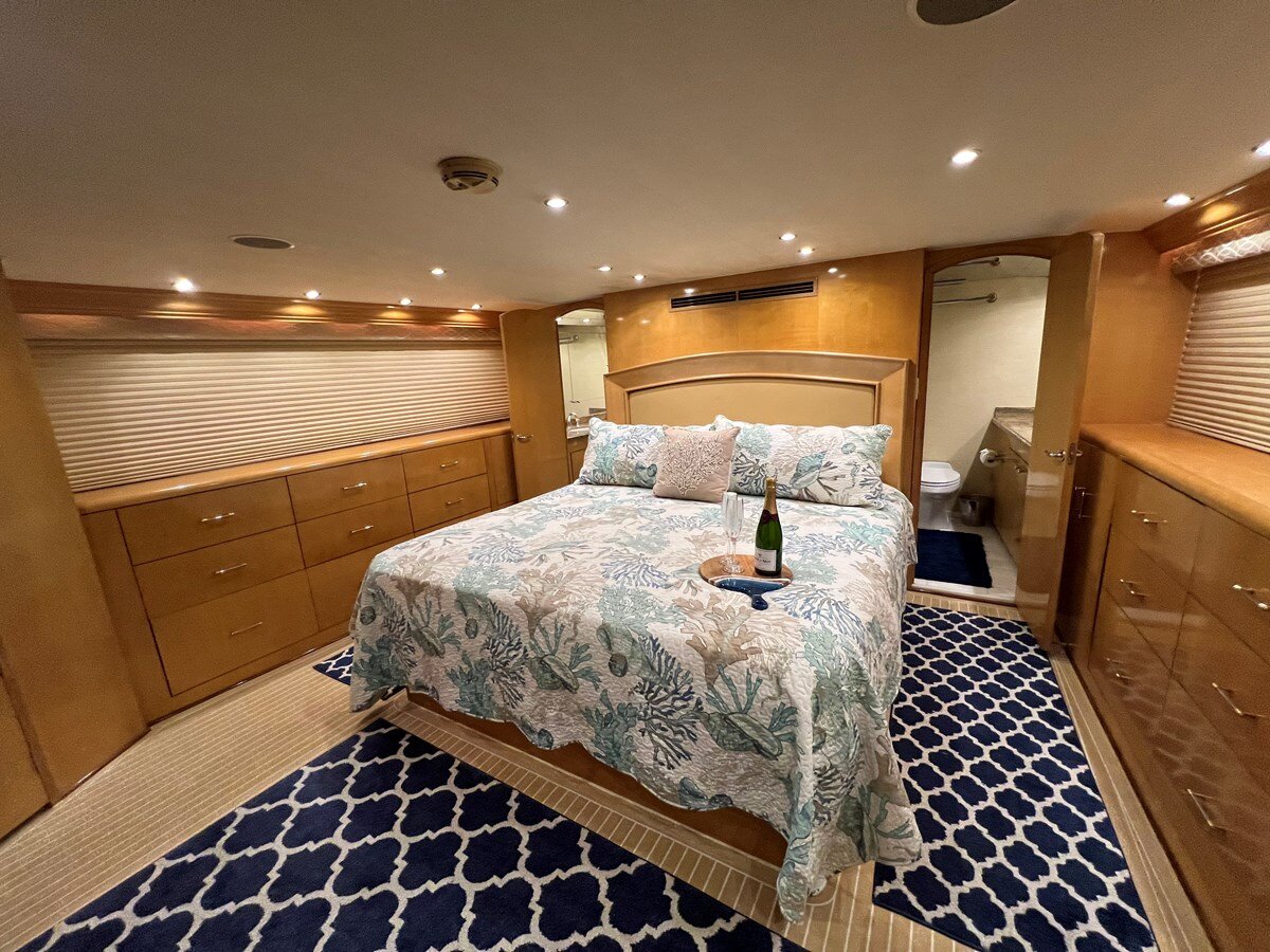 2000-hatteras-75-f741da