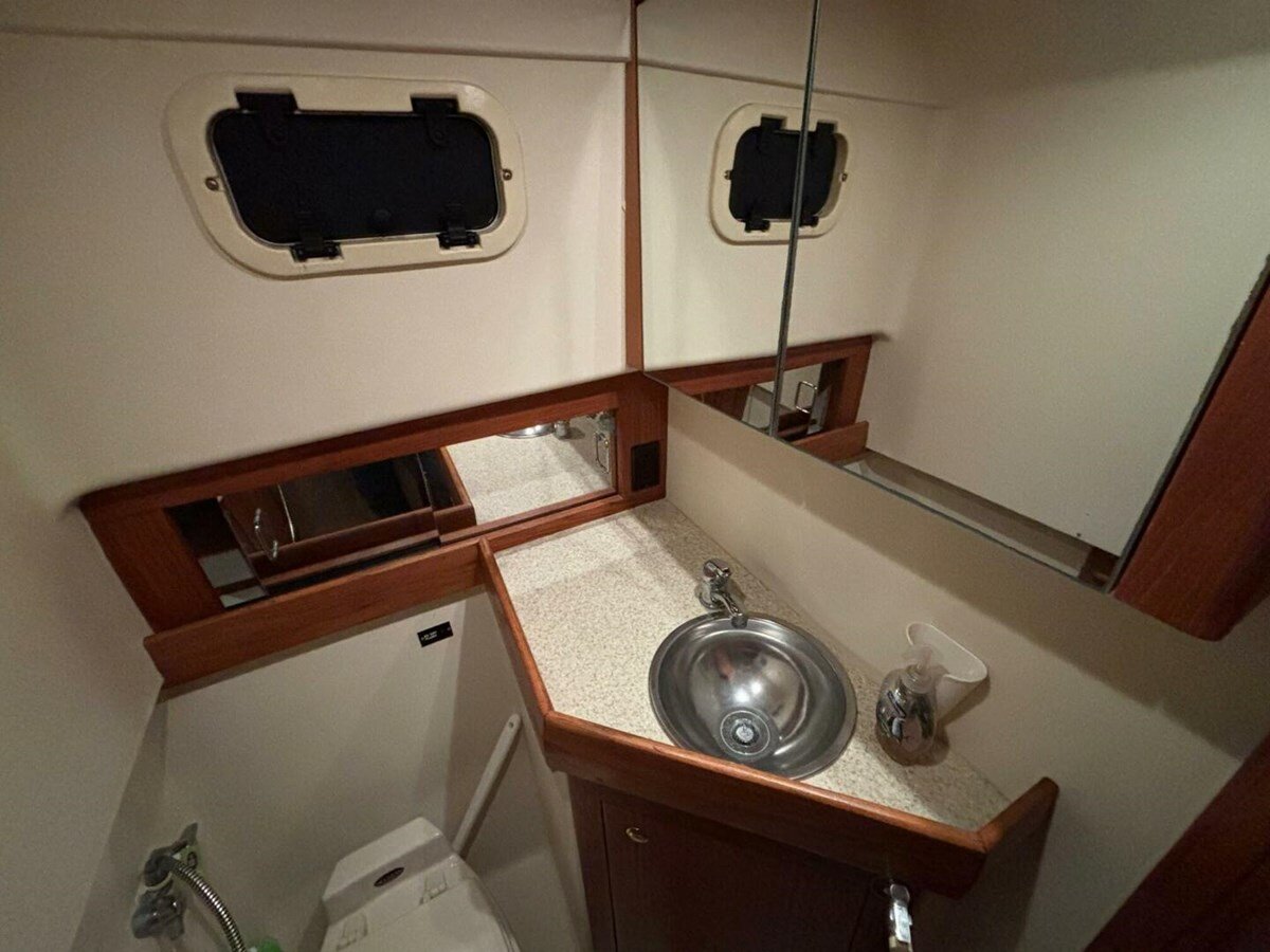 2000-mainship-36-1-6ff7b2