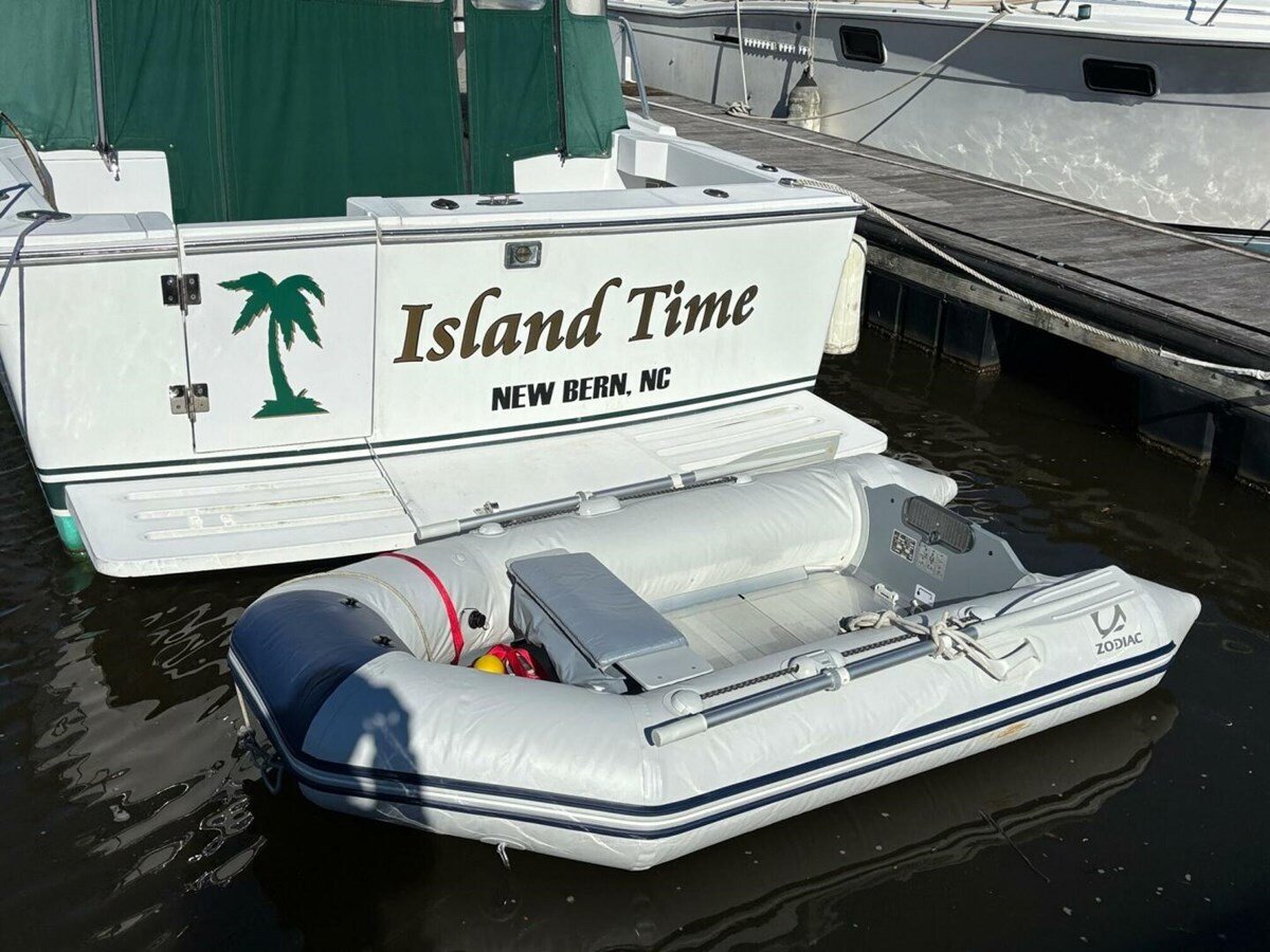 2000-mainship-36-1-6ff7b2