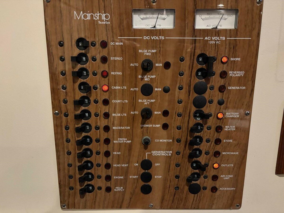 2000-mainship-36-1-6ff7b2