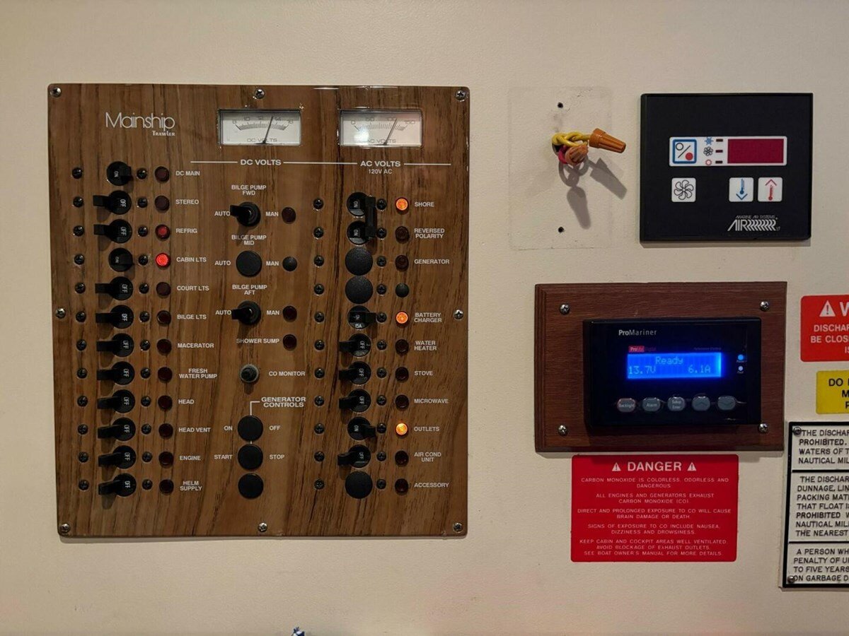 2000-mainship-36-1-6ff7b2