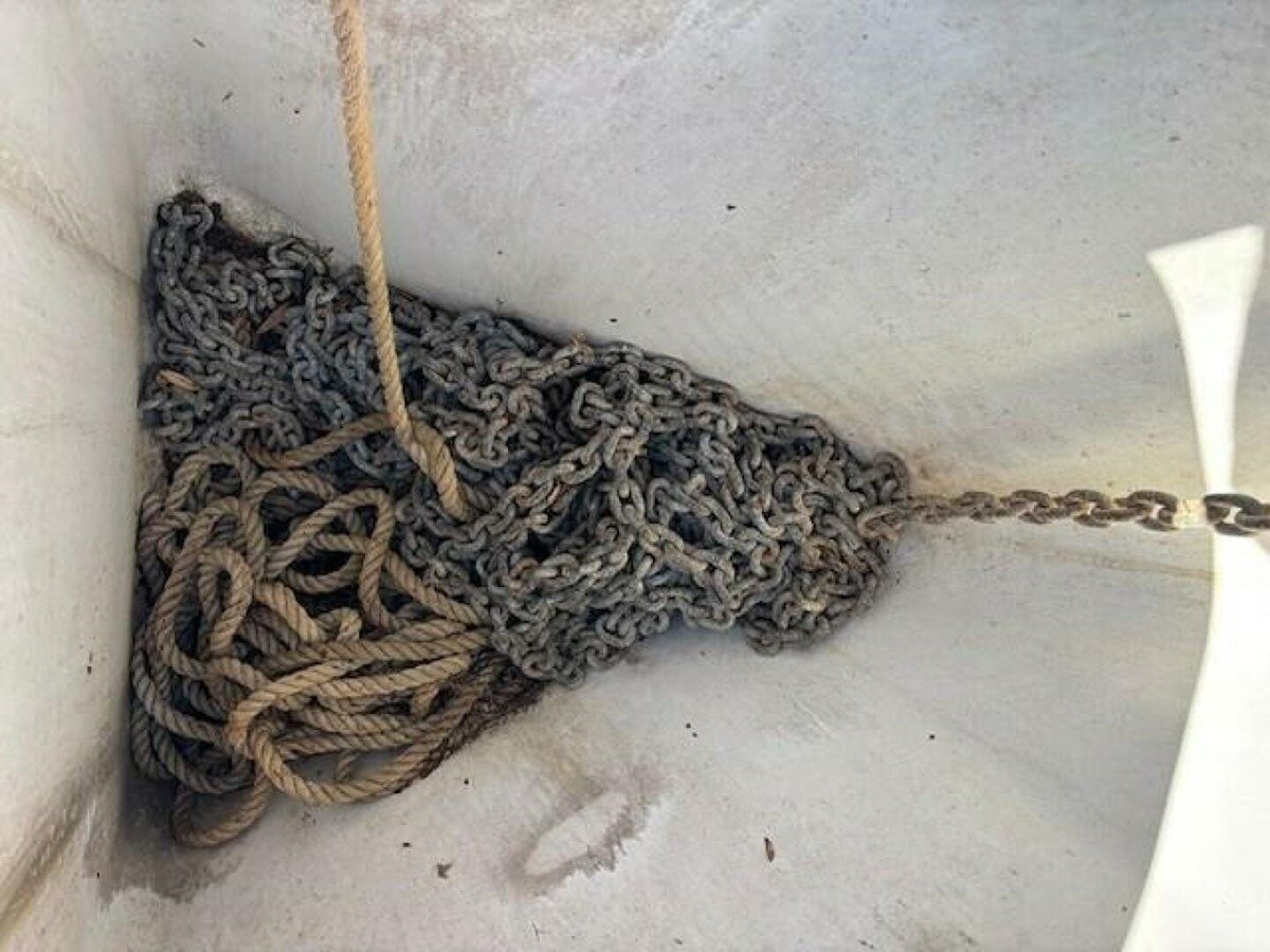 2000-mainship-36-1-6ff7b2