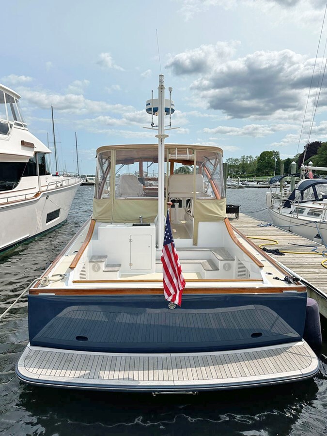 2000-morris-yachts-43-11-165017