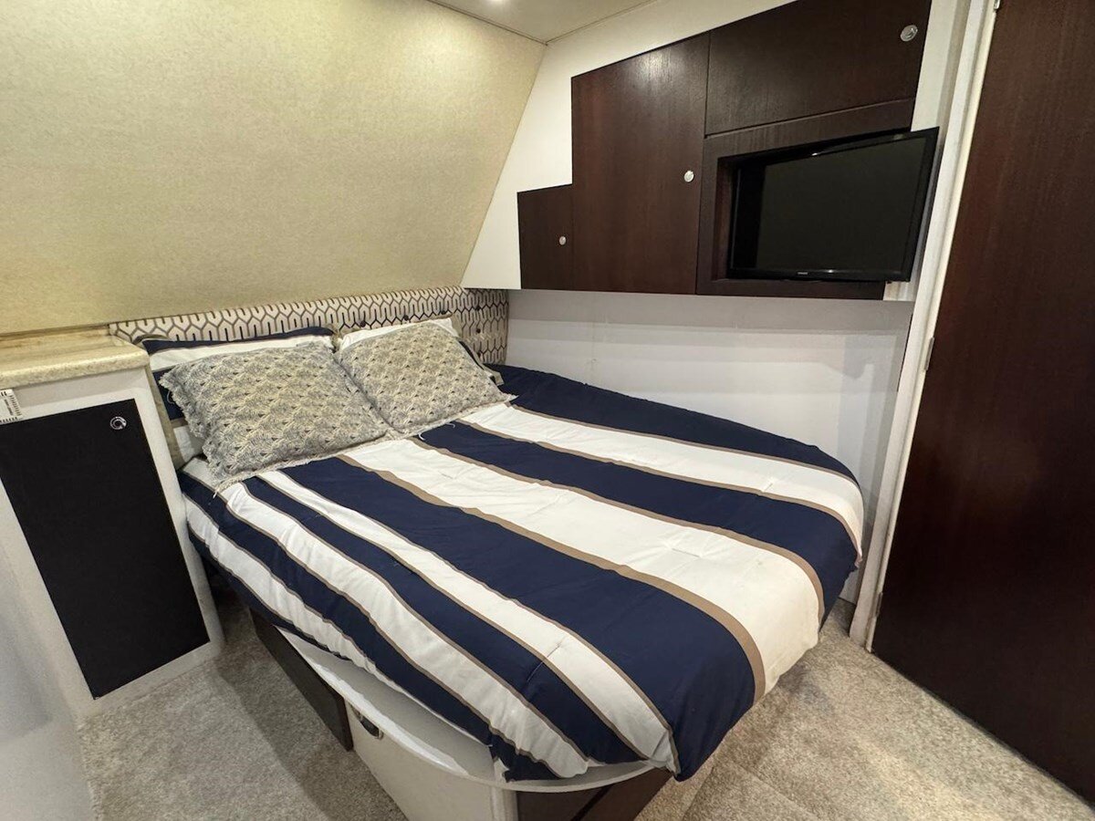 2000-ocean-yachts-48-9311ab