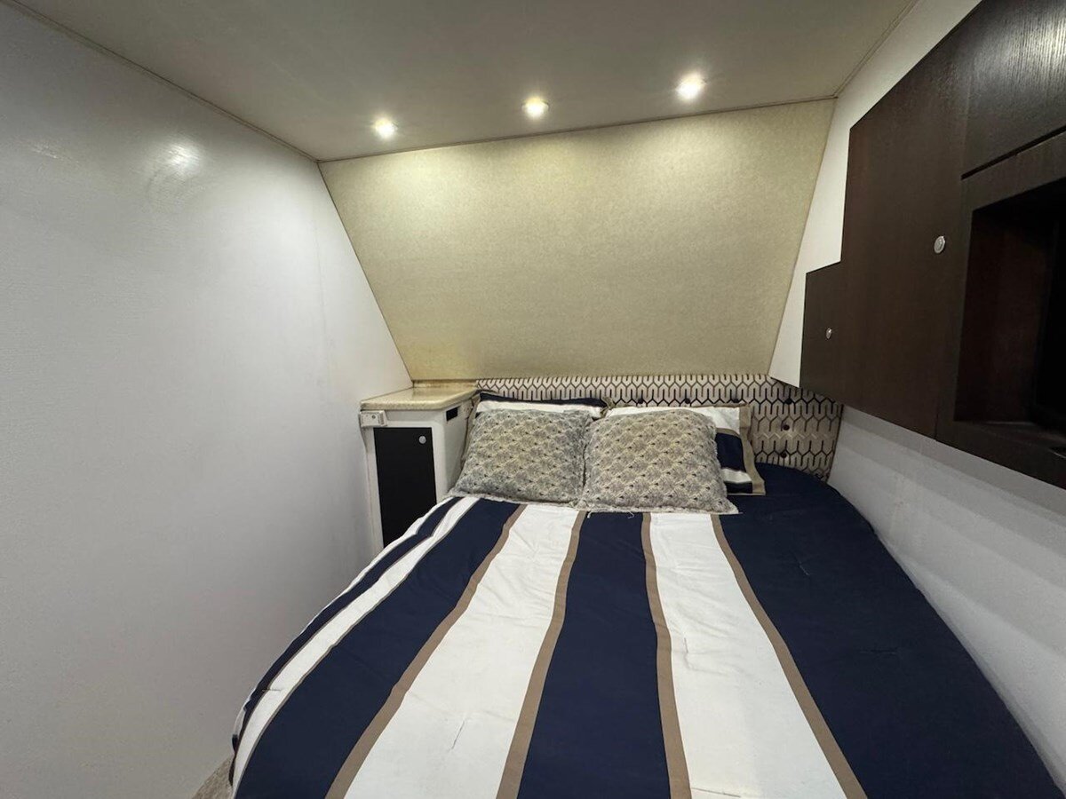 2000-ocean-yachts-48-9311ab