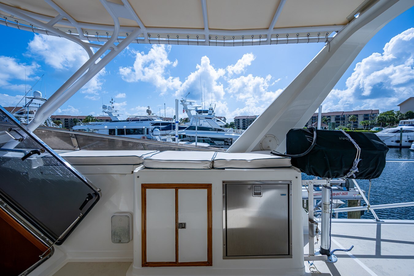 2000-offshore-yachts-58-d35438