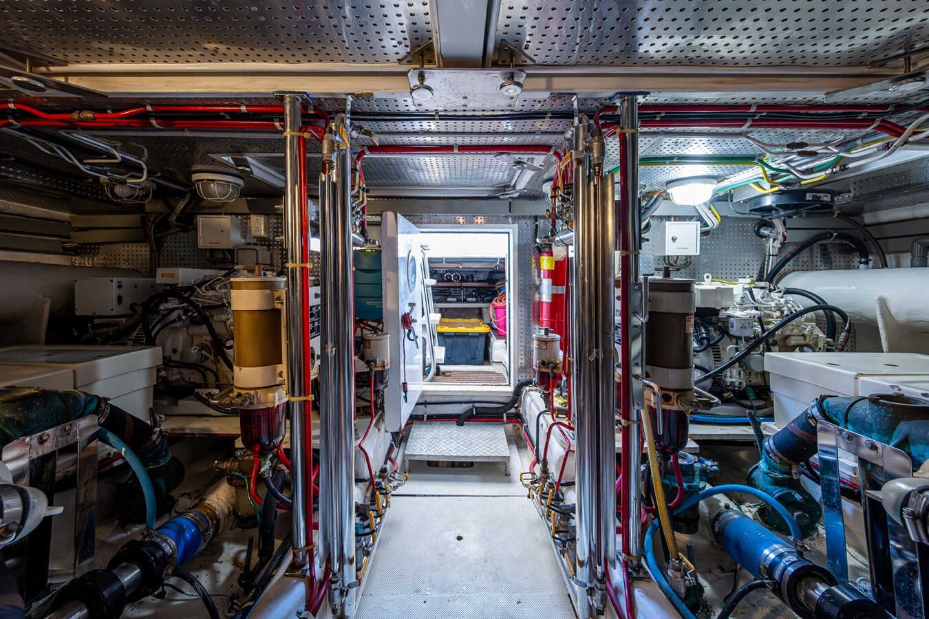 2000-offshore-yachts-58-d35438