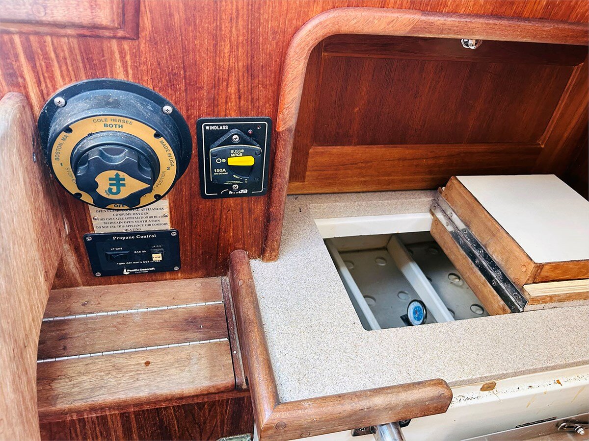 2000-pacific-seacraft-34-1-0d8c47