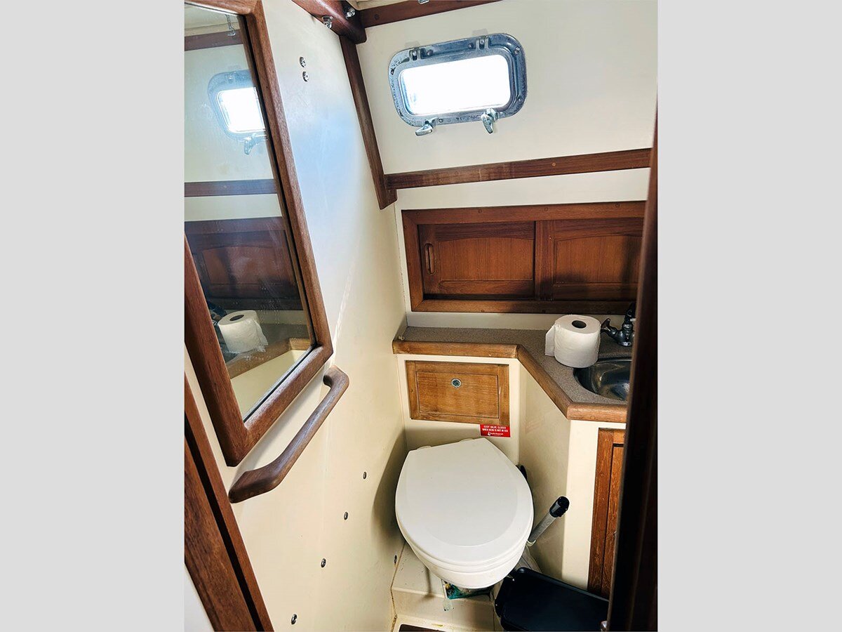 2000-pacific-seacraft-34-1-0d8c47