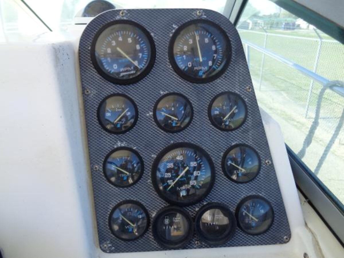 2000-robalo-27-1-7c3252