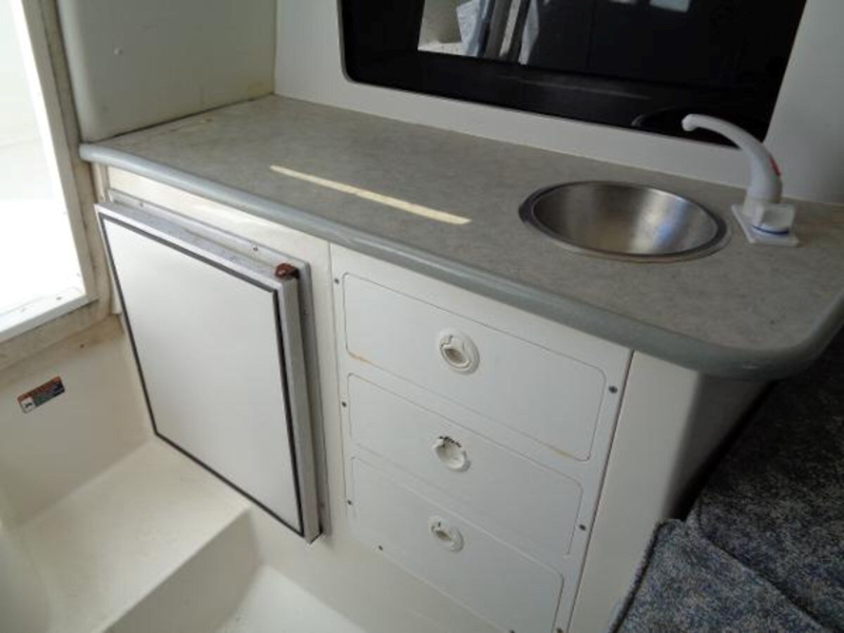 2000-robalo-27-1-7c3252