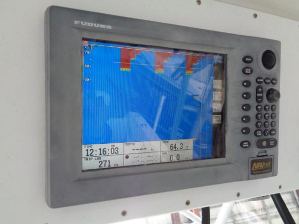 2000-robalo-27-1-7c3252