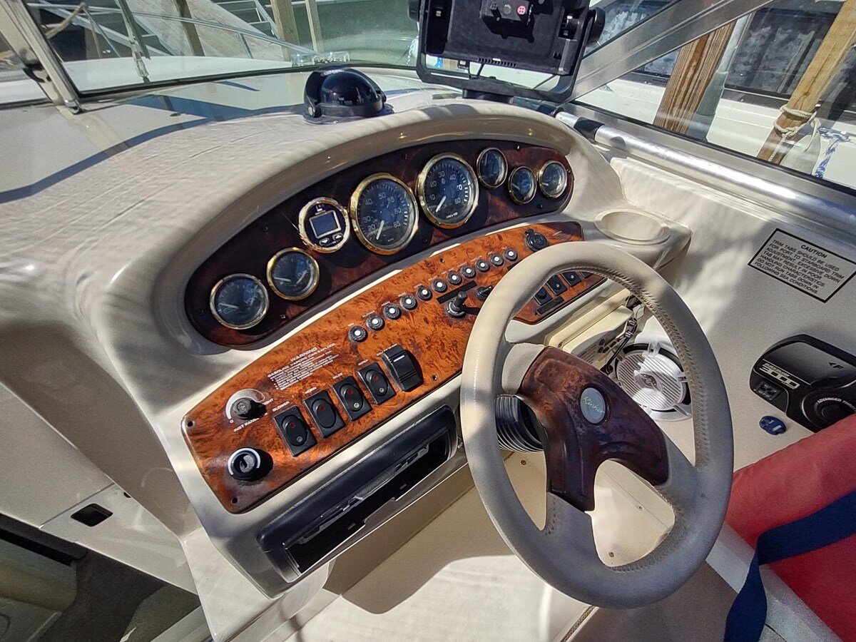 2000-sea-ray-31-6-8c5c1d