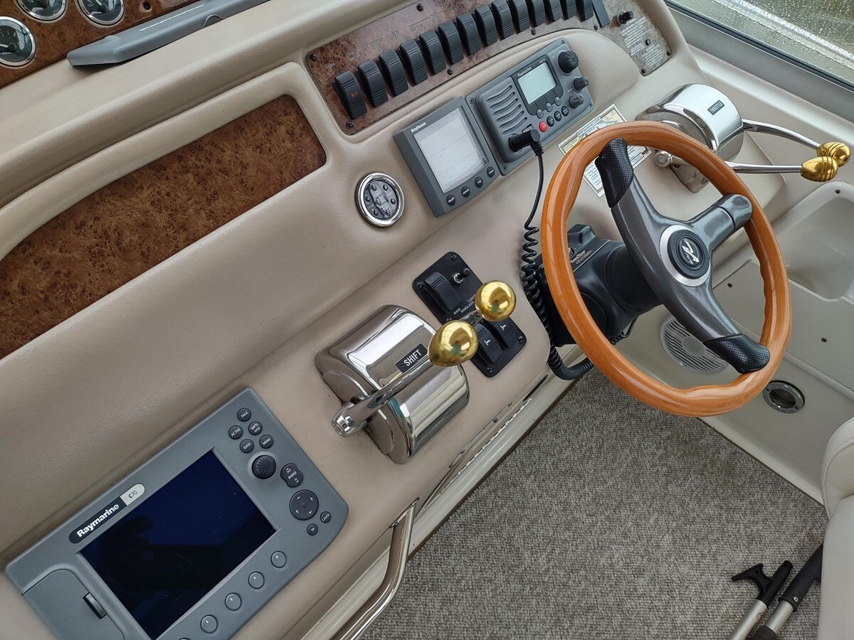 2000-sea-ray-31-6-8c5c1d