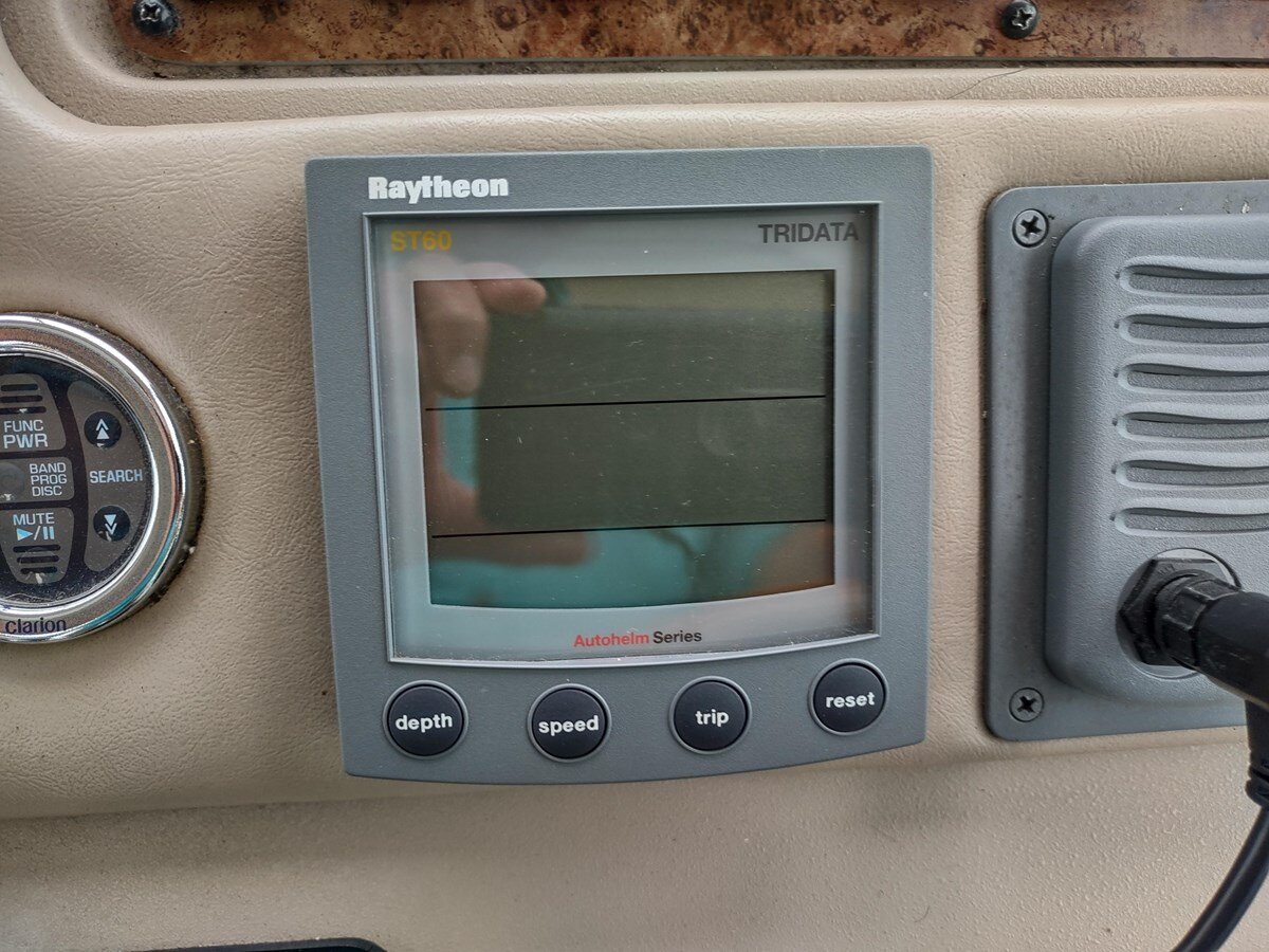 2000-sea-ray-31-6-8c5c1d