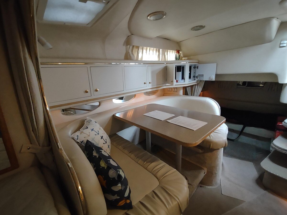 2000-sea-ray-31-6-8c5c1d