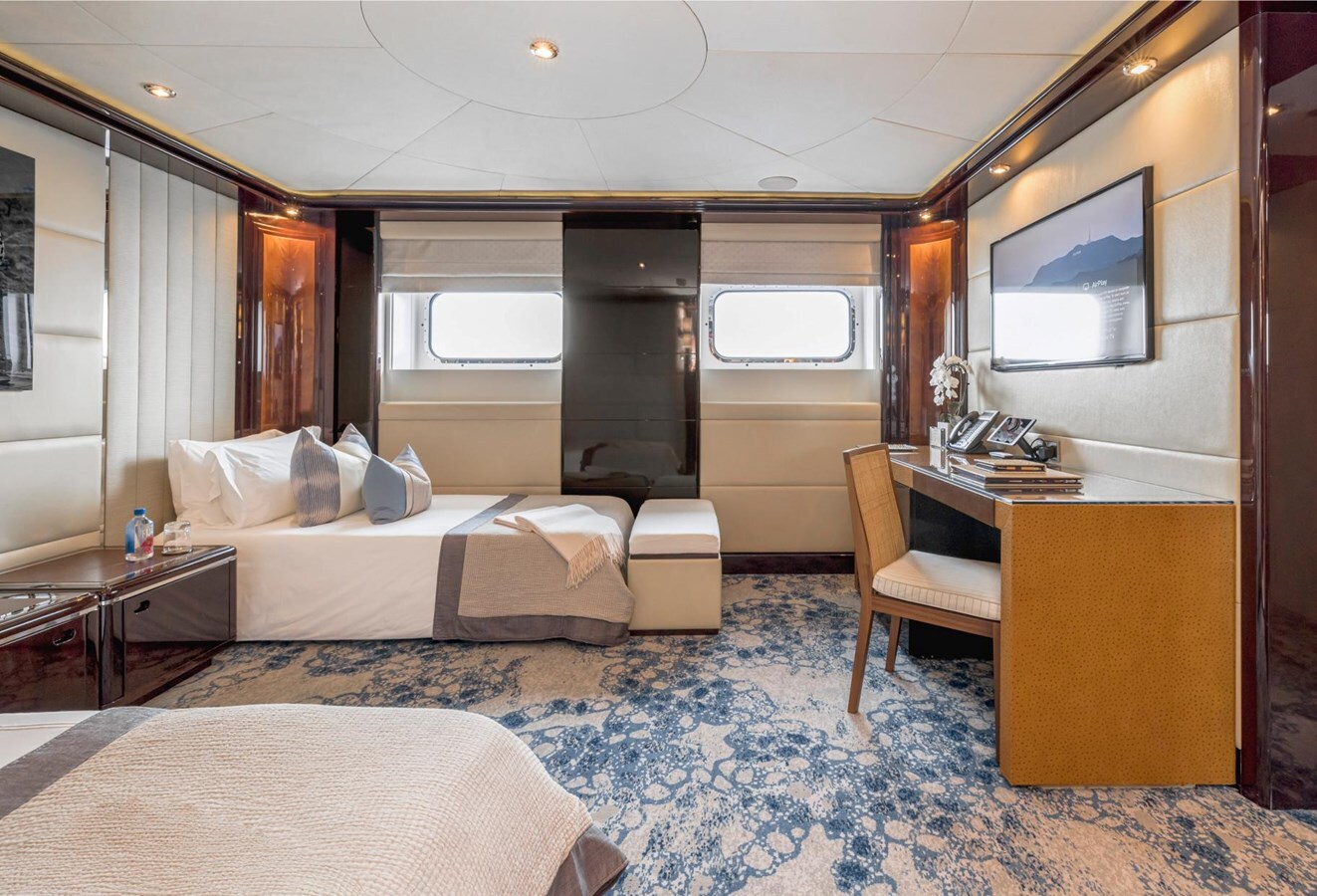 2001-abeking-rasmussen-196-11-cbc084