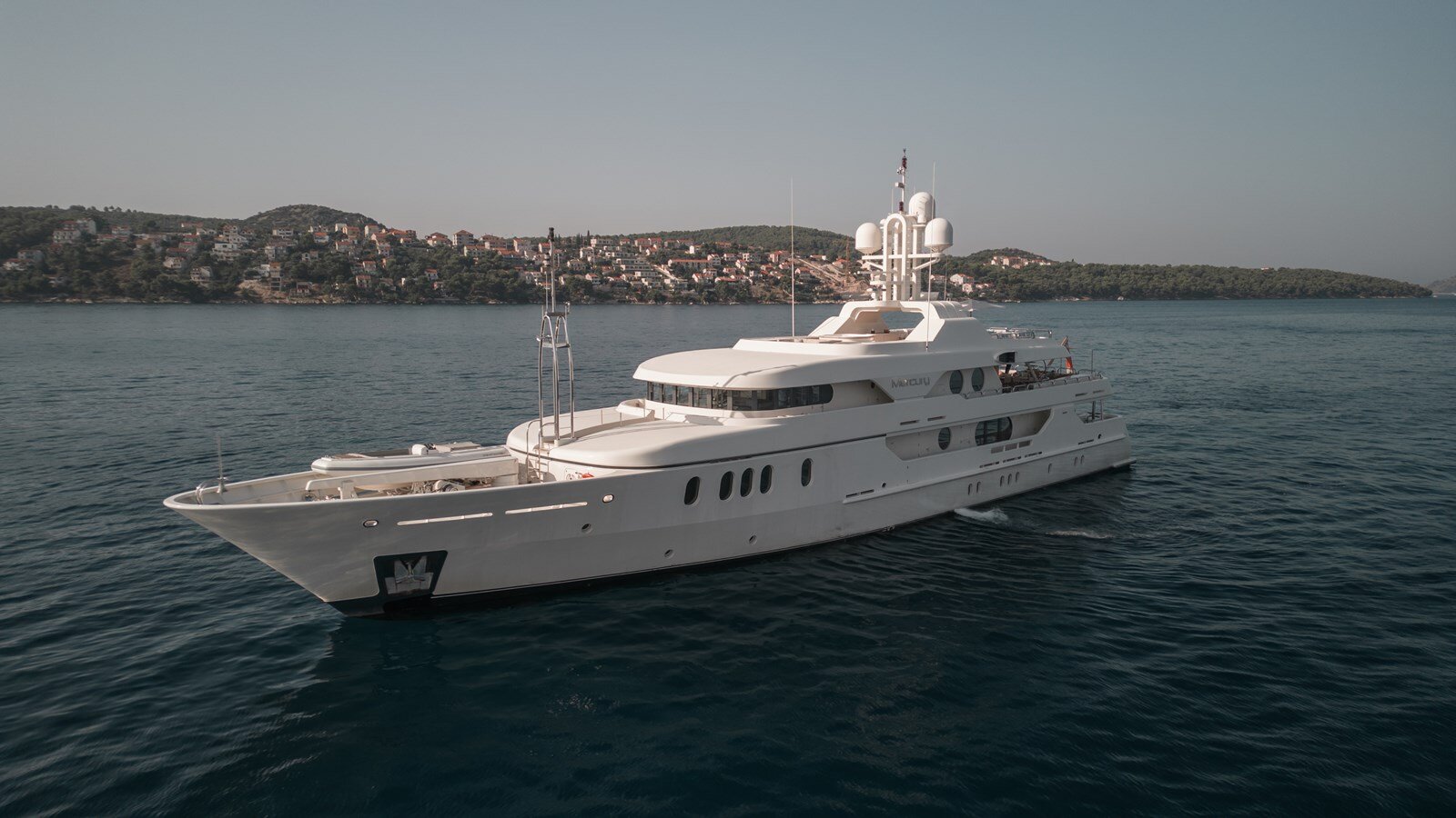 2001-amel-164-1-795efd