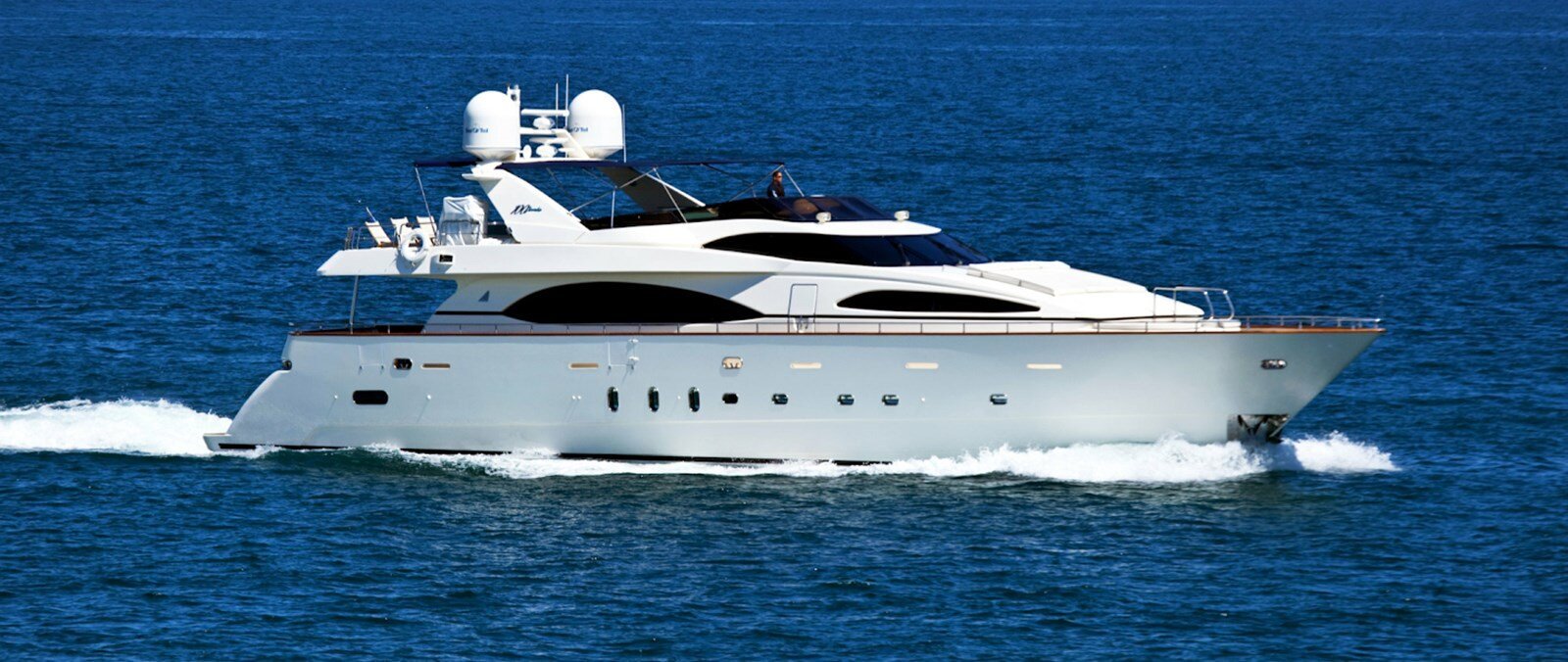 2001-azimut-yachts-100-1f050d