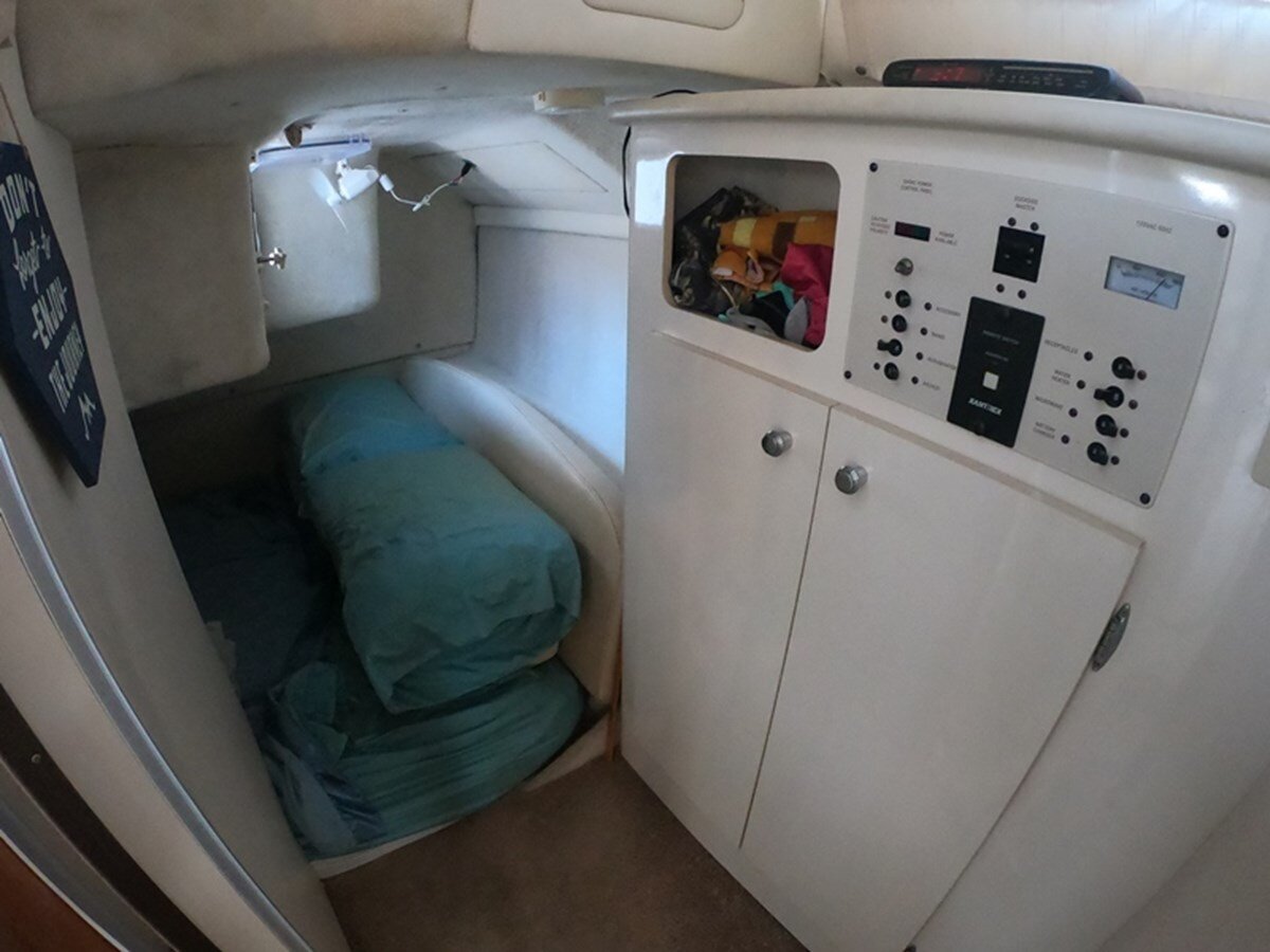 2001-bayliner-30-3-8fe0d8