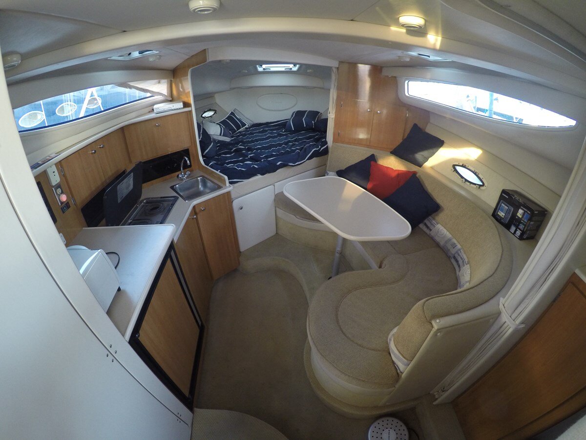 2001-bayliner-31-6-3def41