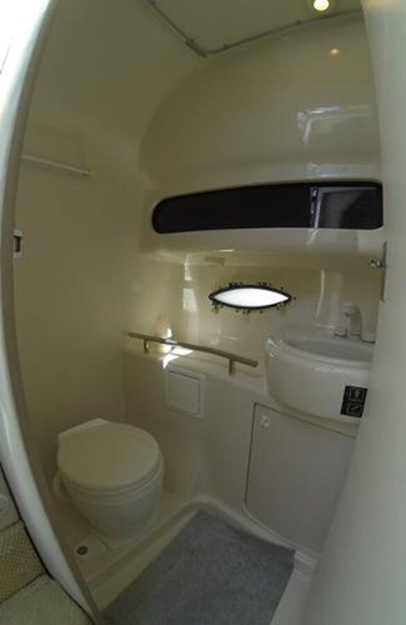 2001-bayliner-31-6-3def41