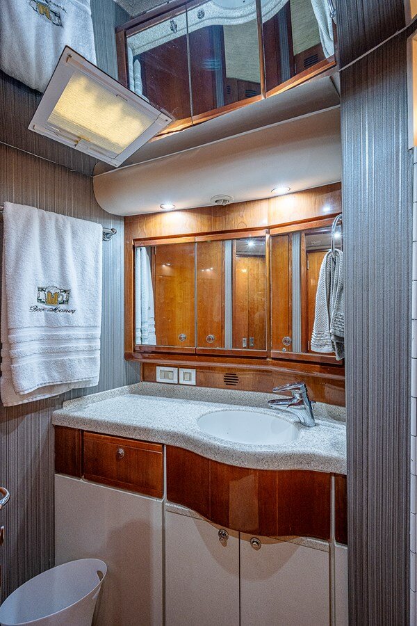 2001-bertram-51-812594