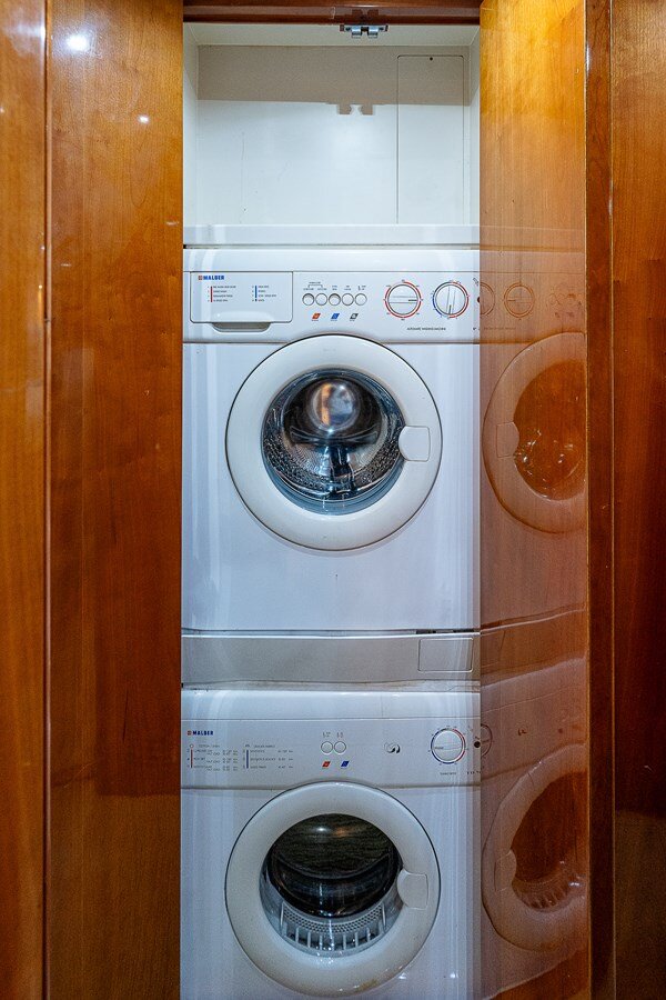 2001-bertram-51-812594