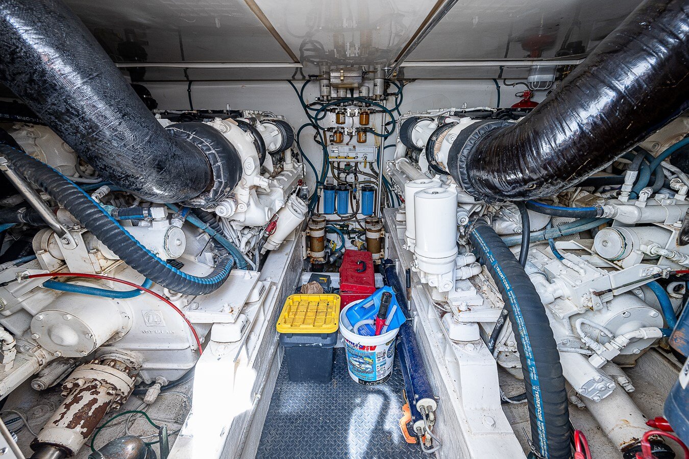 2001-bertram-51-812594