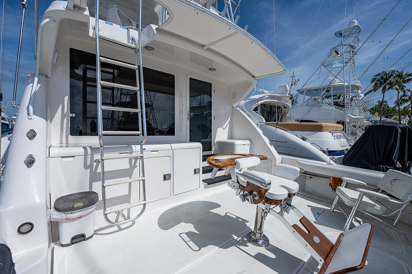 2001-bertram-51-812594