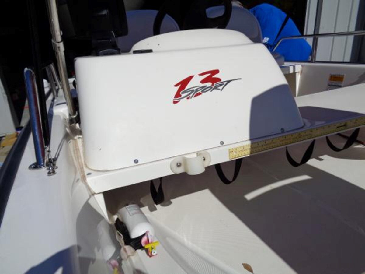 2001-boston-whaler-13-5-37a6ea