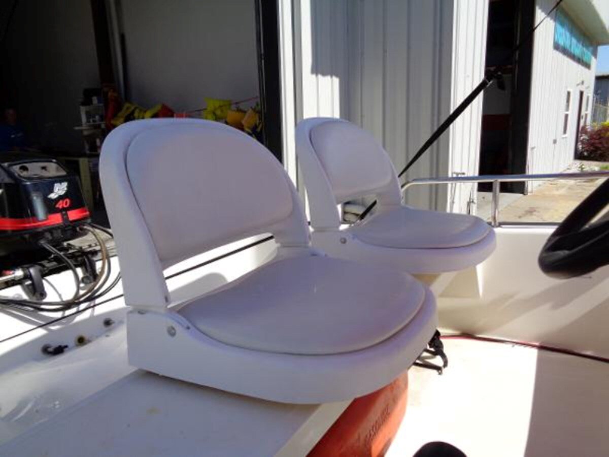 2001-boston-whaler-13-5-37a6ea