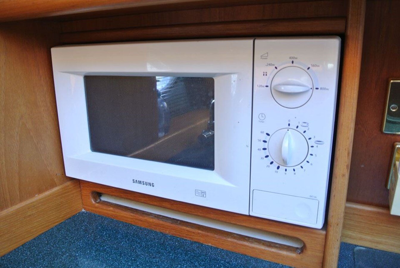 2001-broom-boats-41-4edb5b