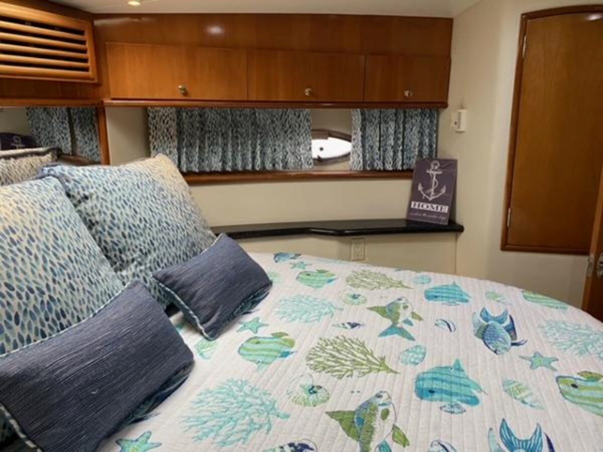 2001-carver-46-6-696d63