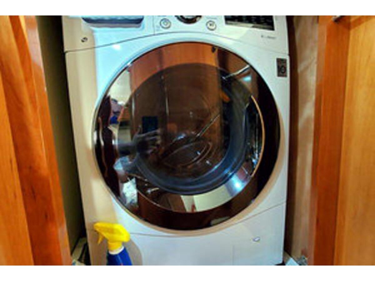 2001-carver-46-6-696d63