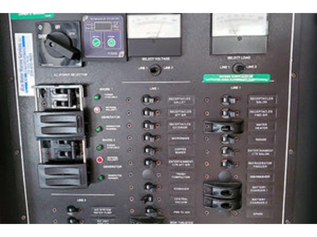 2001-carver-46-6-696d63