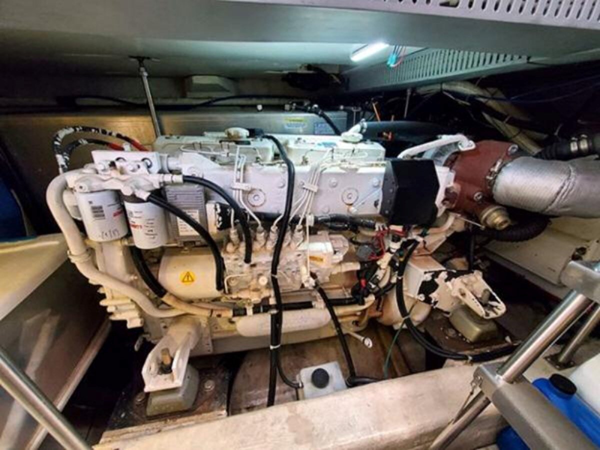 2001-carver-46-6-696d63