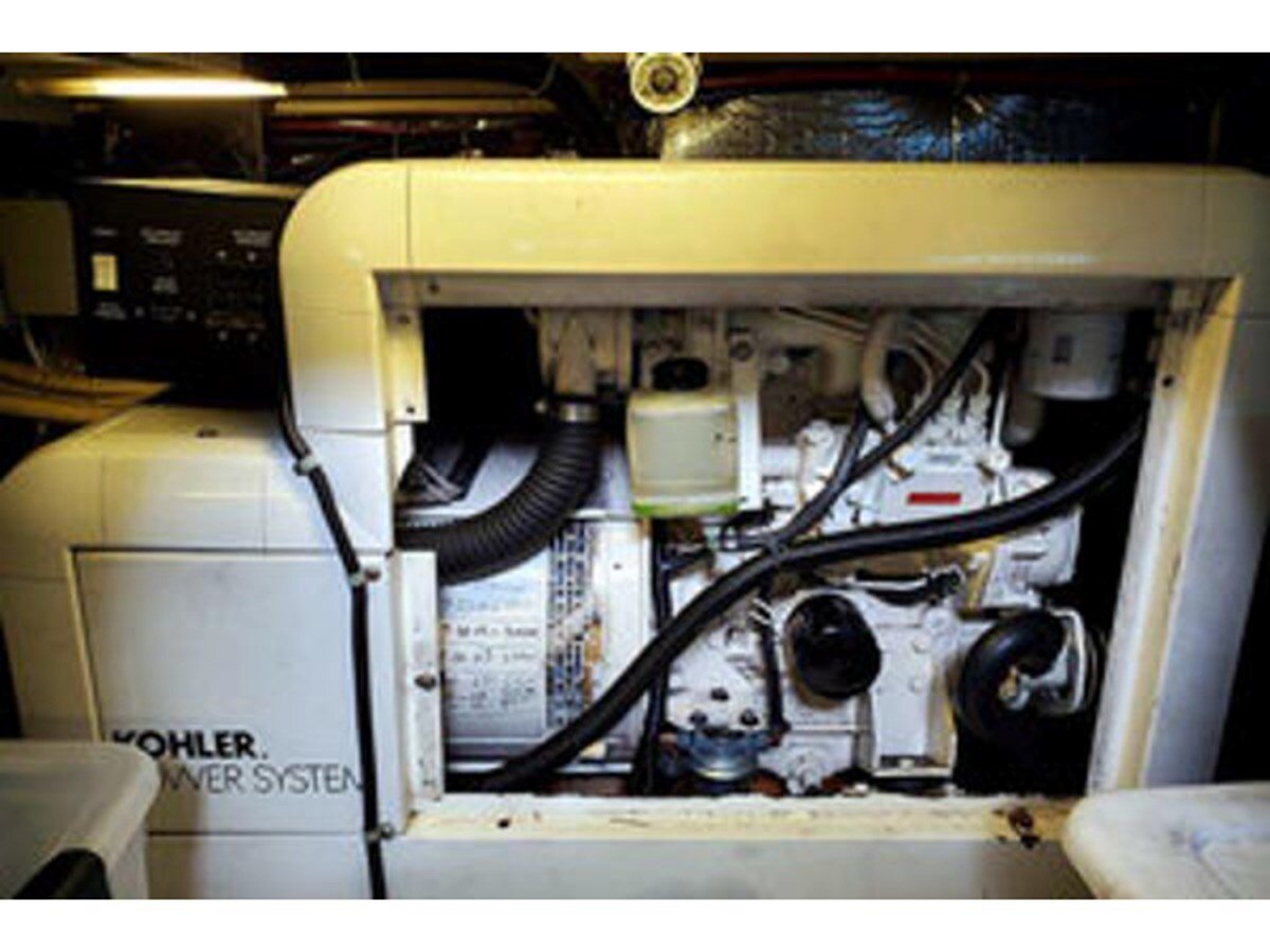 2001-carver-46-6-696d63