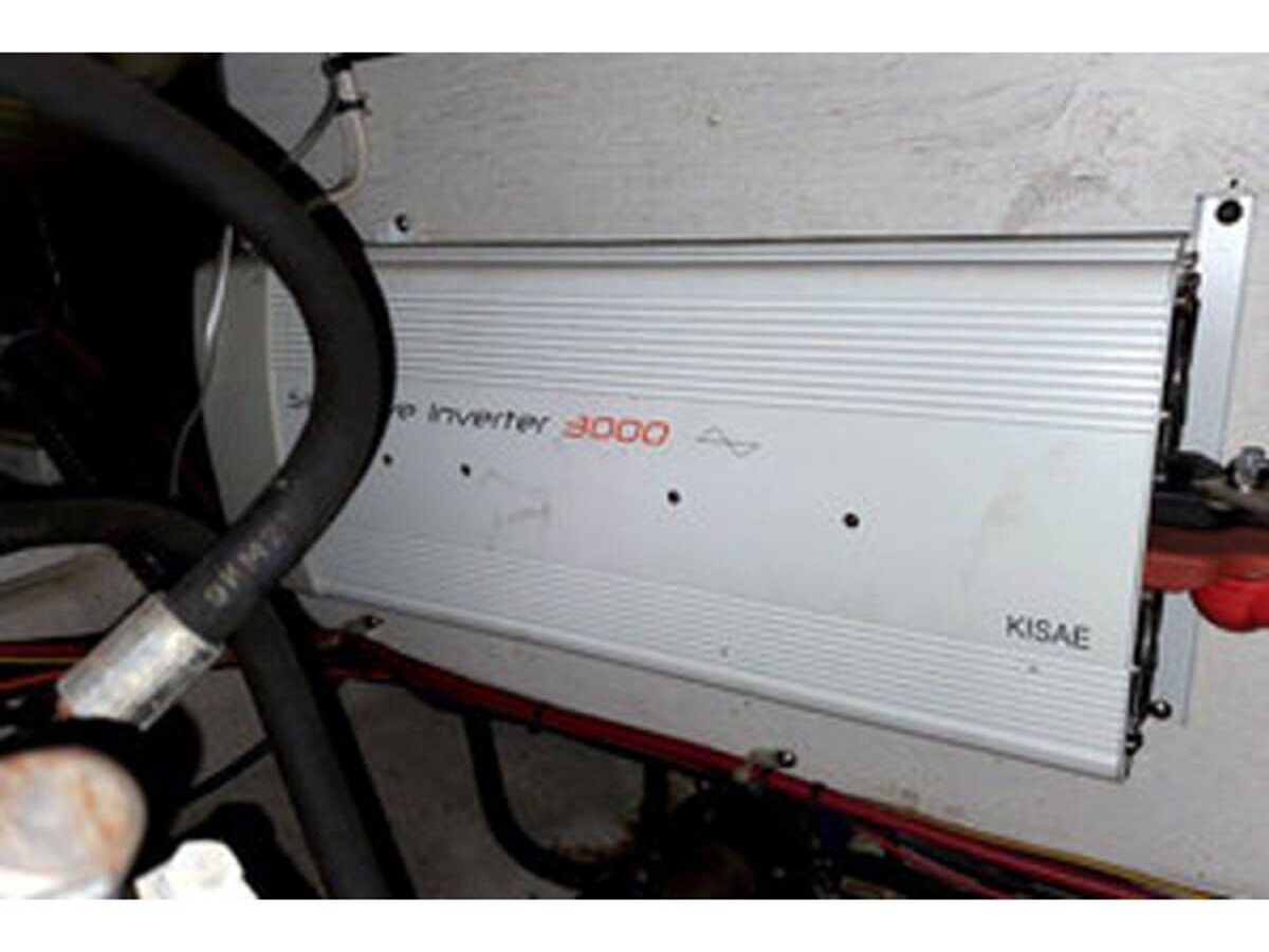 2001-carver-46-6-696d63