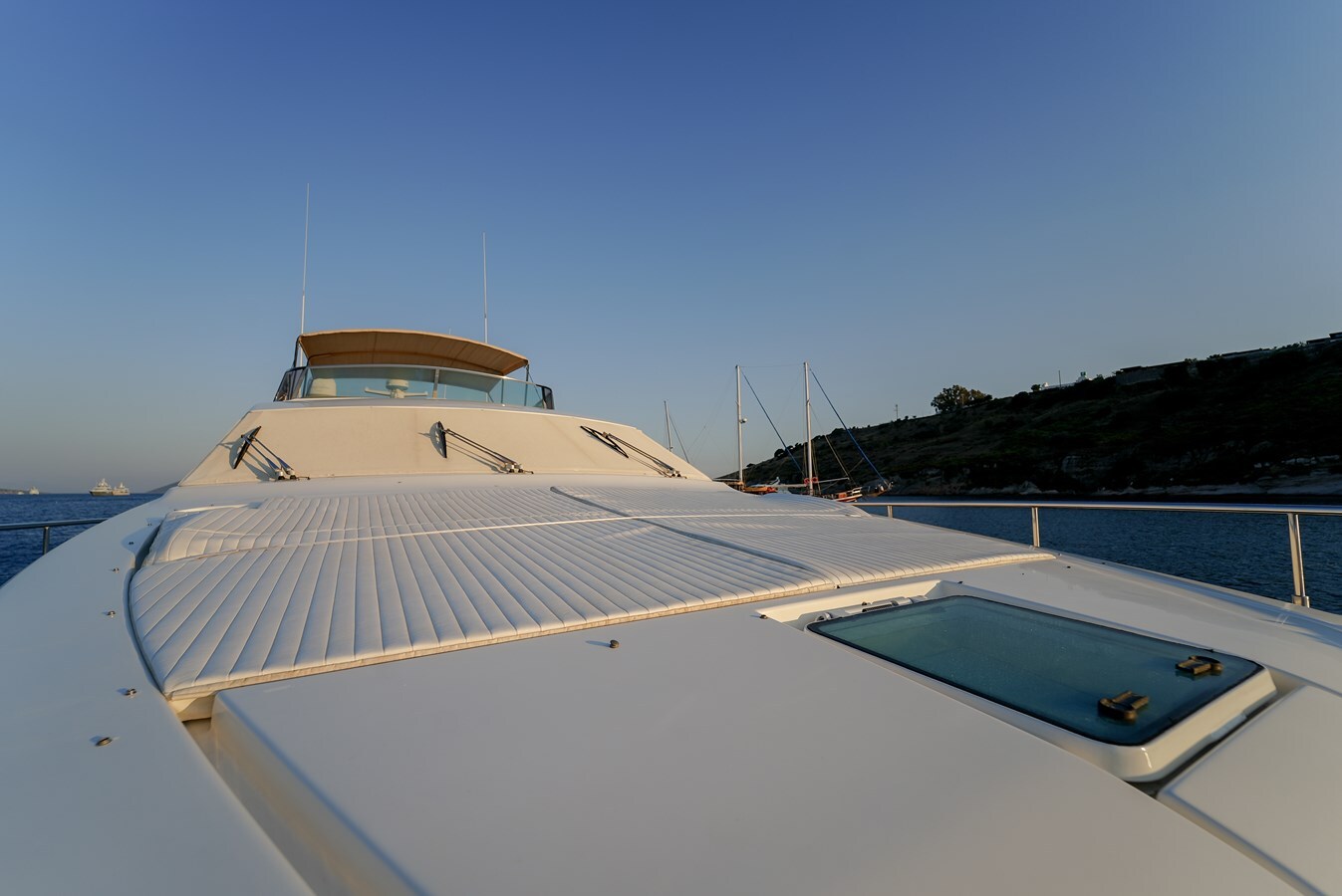 2001-ferretti-80-7-dc1b90